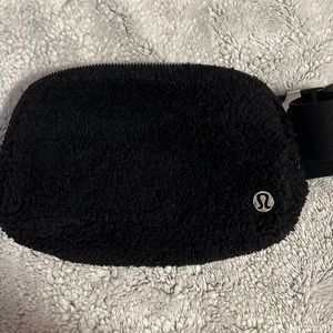 lulu lemon black fluffy belt bag